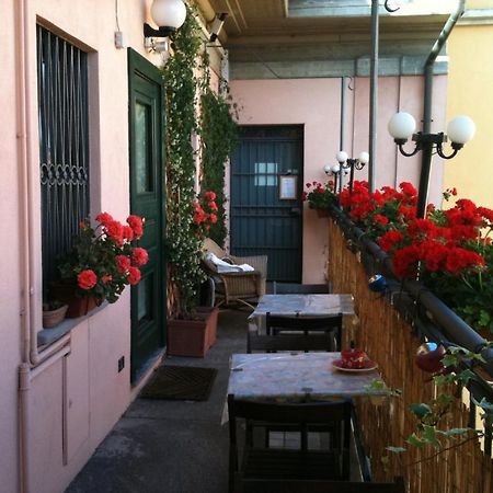 Ripa Del Naviglio B&B Milão Exterior foto